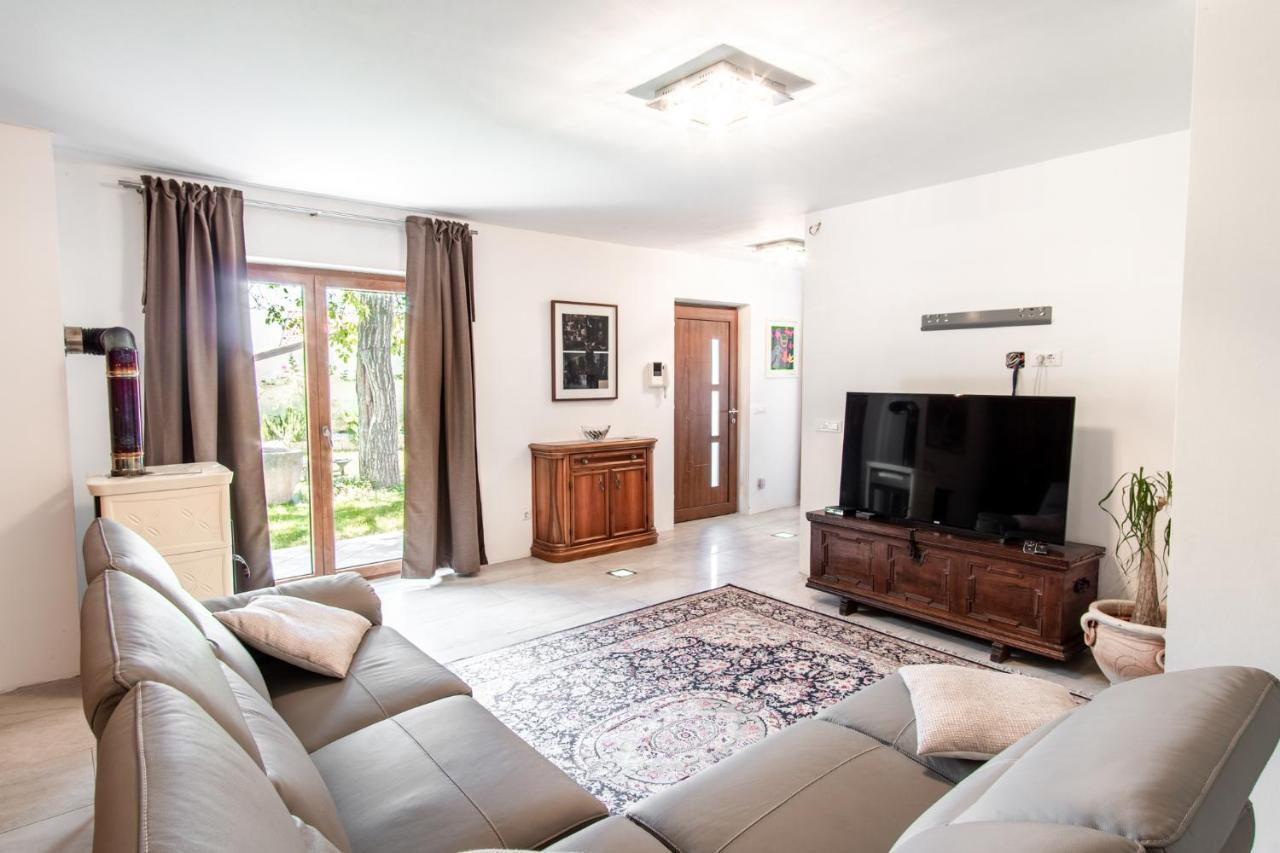 Villa Hermes Art Dutovlje 外观 照片