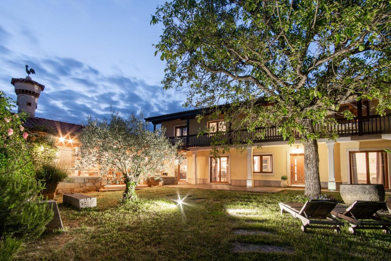 Villa Hermes Art Dutovlje 外观 照片