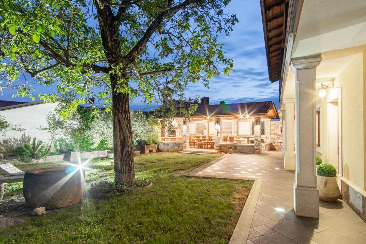 Villa Hermes Art Dutovlje 外观 照片
